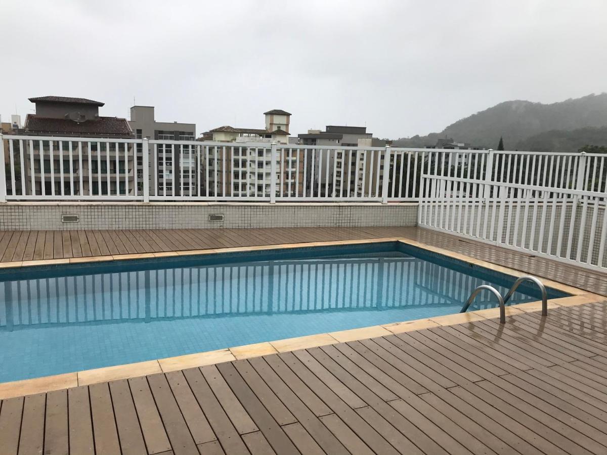 Apto Ubatuba Com Piscina Exterior photo